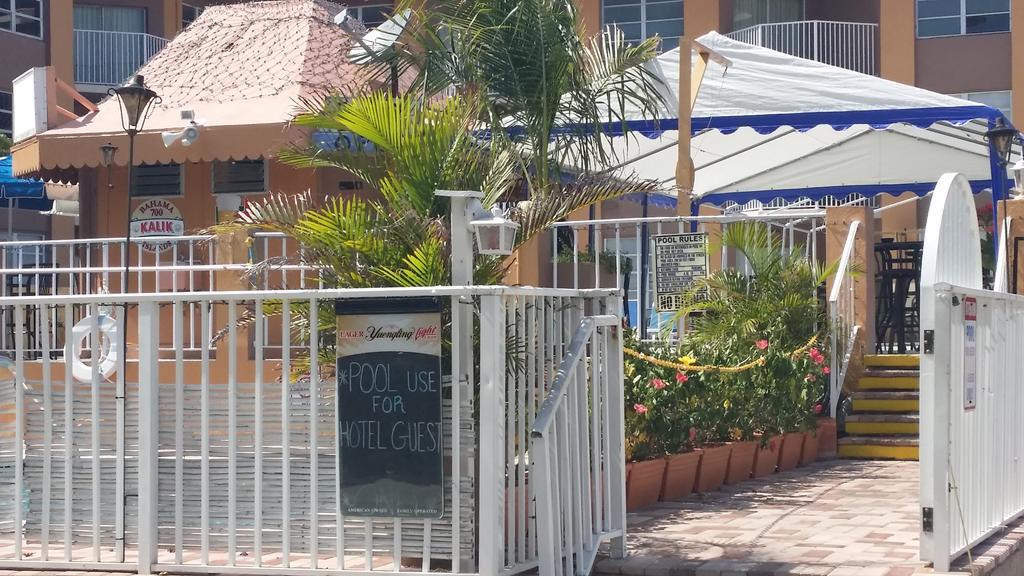 Seaspray Inn Beach Resort Palm Beach Shores Ngoại thất bức ảnh