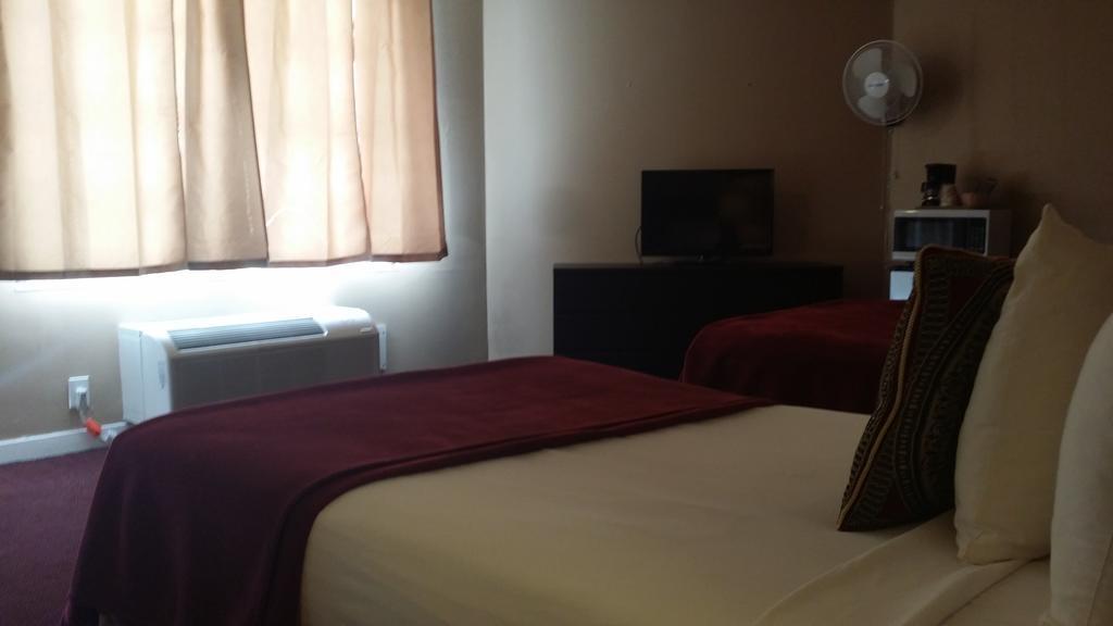 Seaspray Inn Beach Resort Palm Beach Shores Ngoại thất bức ảnh