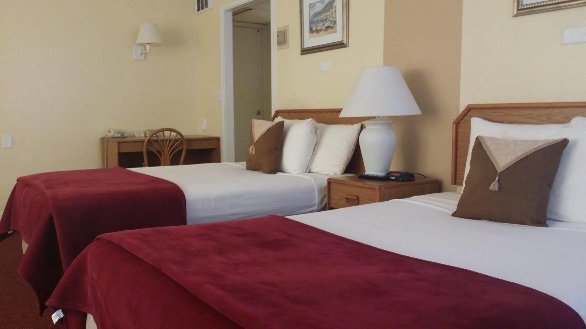 Seaspray Inn Beach Resort Palm Beach Shores Ngoại thất bức ảnh